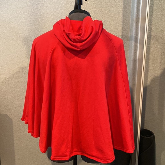 American Apparel red poncho - Picture 5 of 6